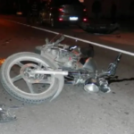 Un hombre se encuentra grave tras haber derrapado en su motocicleta