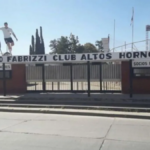 Encontraron un cuerpo en el estadio de Altos Hornos Zapla