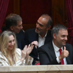 El Gobierno acelera: hoy se emitirá en el Senado el dictamen de la reforma laboral