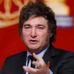 En medio del escándalo Adorni, diputados peronistas quieren saber quien paga el viaje de Milei a España