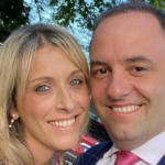 Levantan el secreto fiscal y bancario para saber quién pagó los viajes de Manuel Adorni