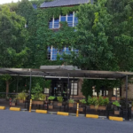 La crisis golpea al negocio cervecero: el consumo cayó 35%, suben los costos y se multiplican los cierres de locales